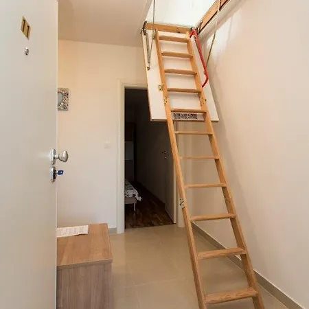 Mit Meerblick 1 Peroj