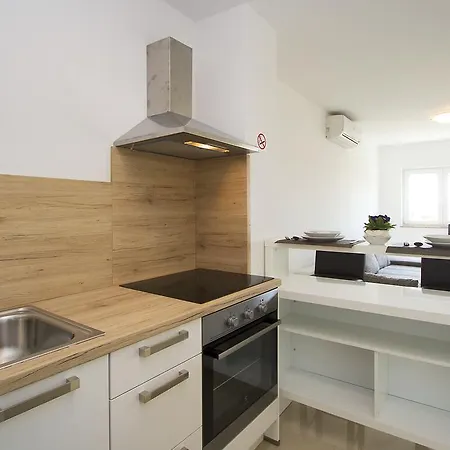 Mit Meerblick 1 Apartament *