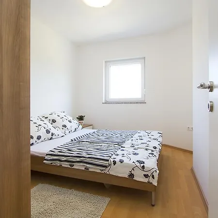 Mit Meerblick 1 Apartament *